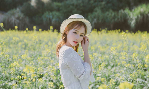甘洛标题：想找个女人帮忙生孩子的有效解决方案，助您圆梦家庭